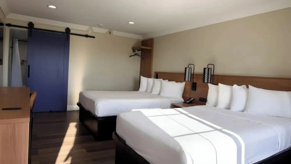 Border Plaza Hotel
