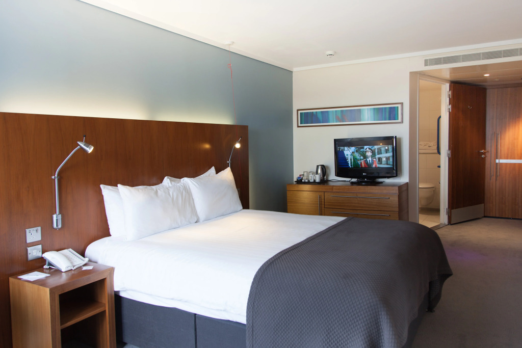 Holiday Inn London Camden Lock by IHG