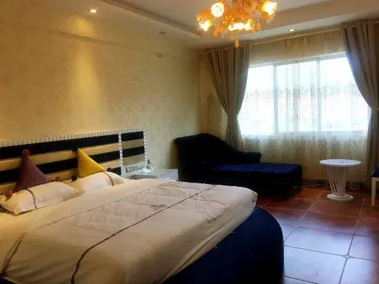 Tianlong Hotel (Lufeng South Railway Station Jinshan Ancient Town Branch)