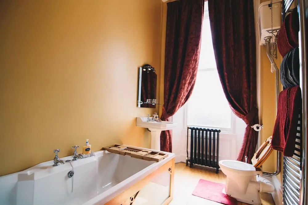 Antrim House Guest Rooms & Suites