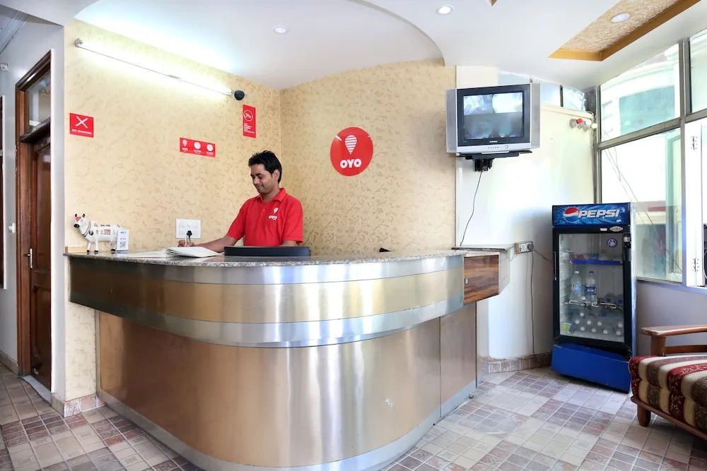 OYO 5853 Hotel Shingar Regency