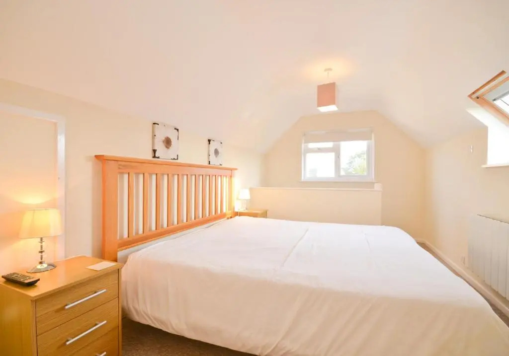 18 Tollgate Cottages