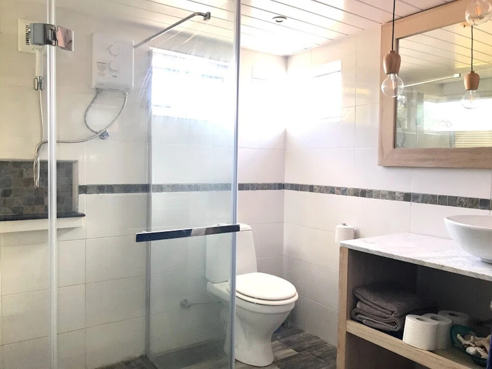 Lovely Beach House in a Very Peaceful and Upmarket Area, we Even Throw in a car