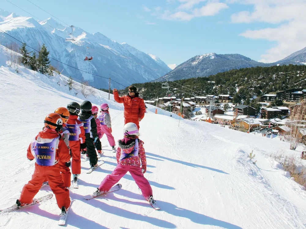 Spacious and Functional Chalet Located Close to the ski Lifts