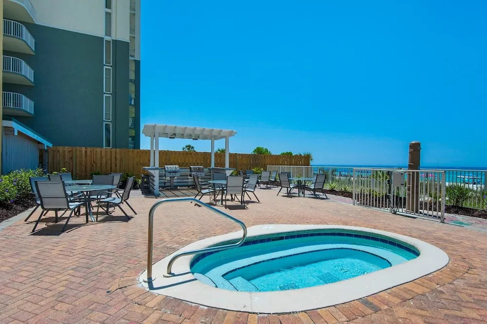 Twin Palms 603