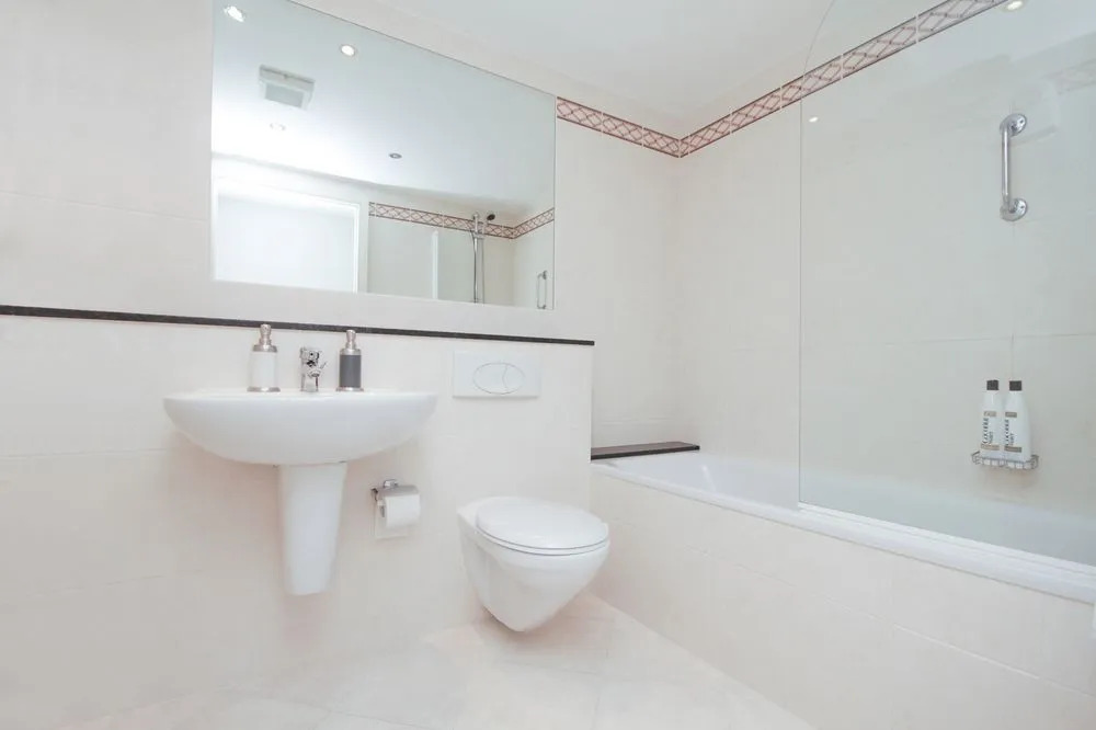Luxury Asgard Road Apartment