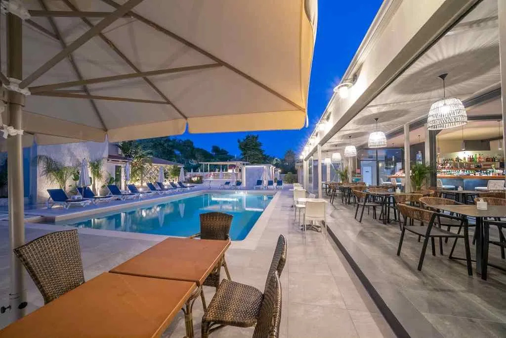 Makris Yialos Apartments