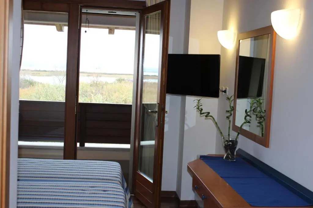 Hotel Caneo