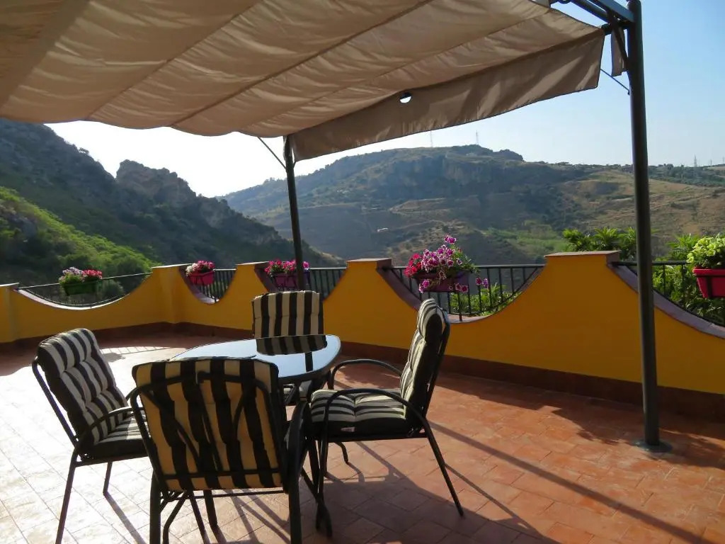 Granatelli Holiday Home