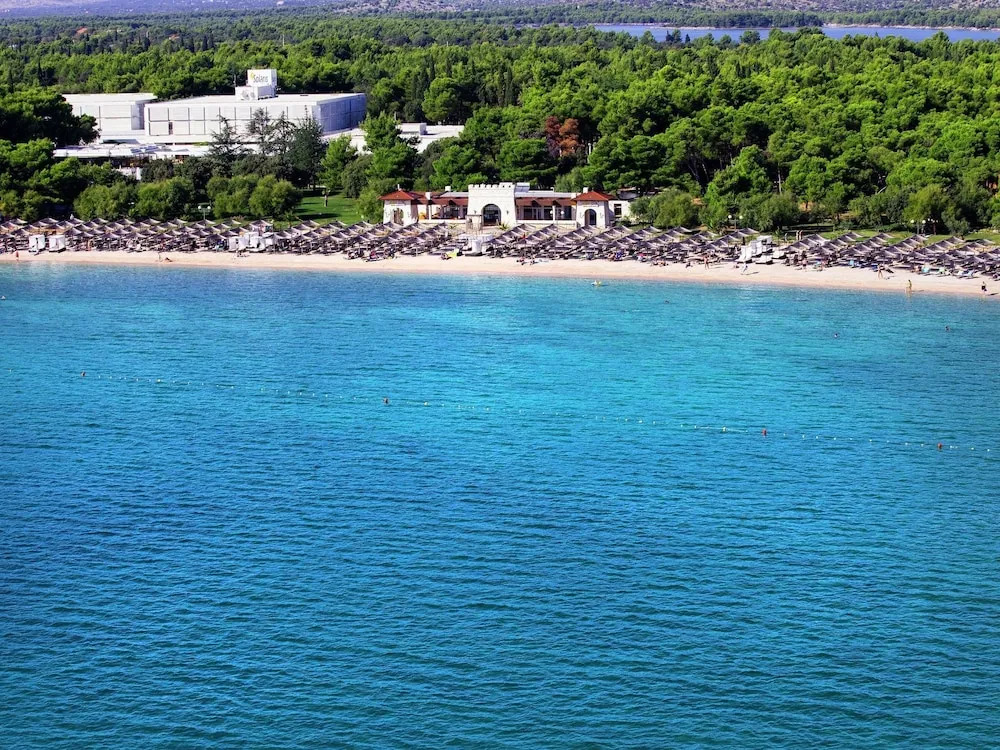 Comfortably Furnished Studio With AC, Near Sibenik