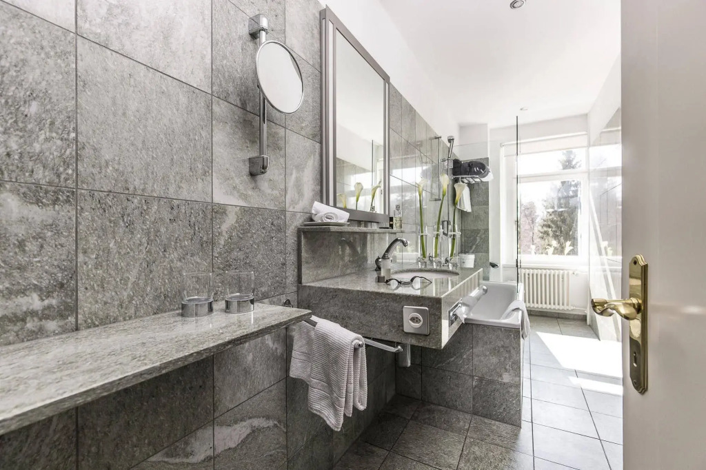 Romantik Hotel Schweizerhof & Spa Flims