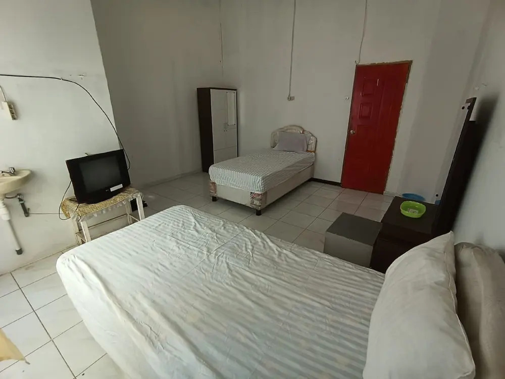 Hotel O Azeela Kost Syariah