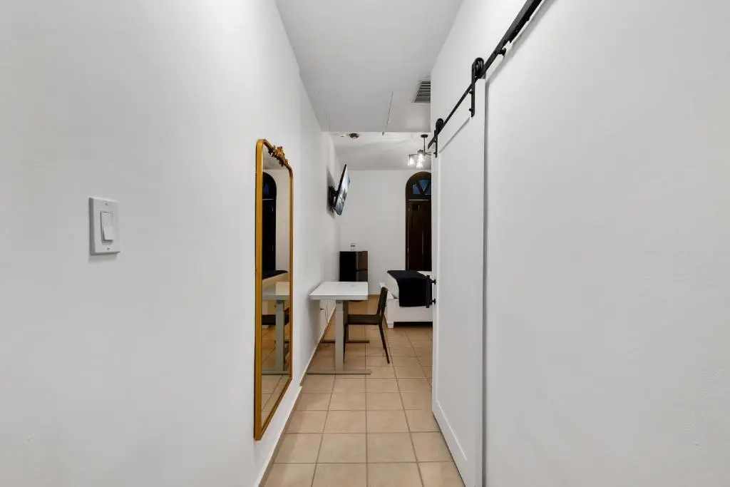 Armas Hotel
