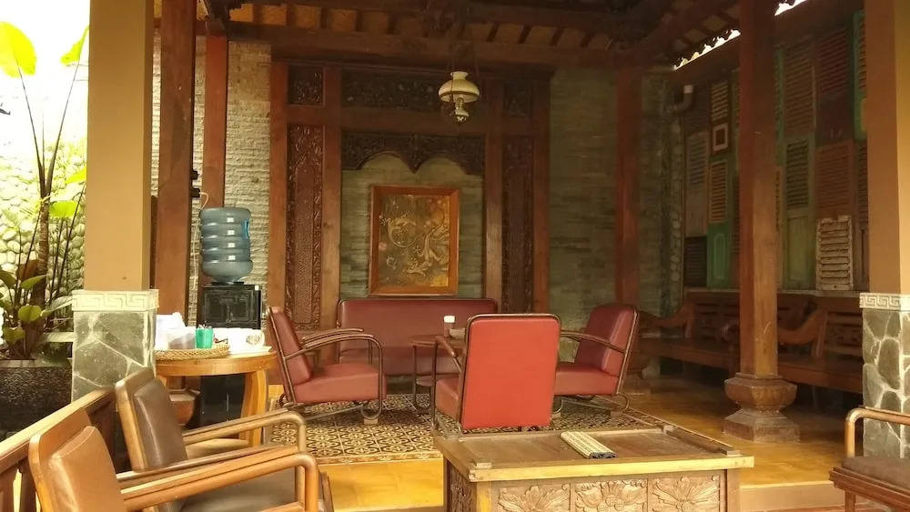 Bedhot Homestay