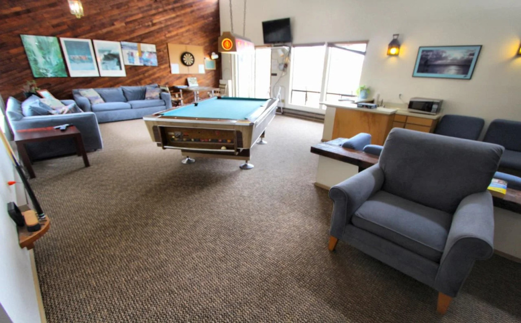 Surfcrest Resort