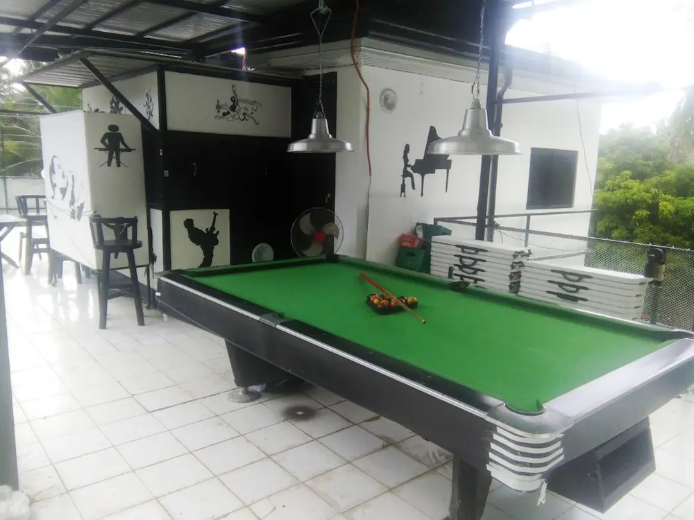 Western Highway Lodge