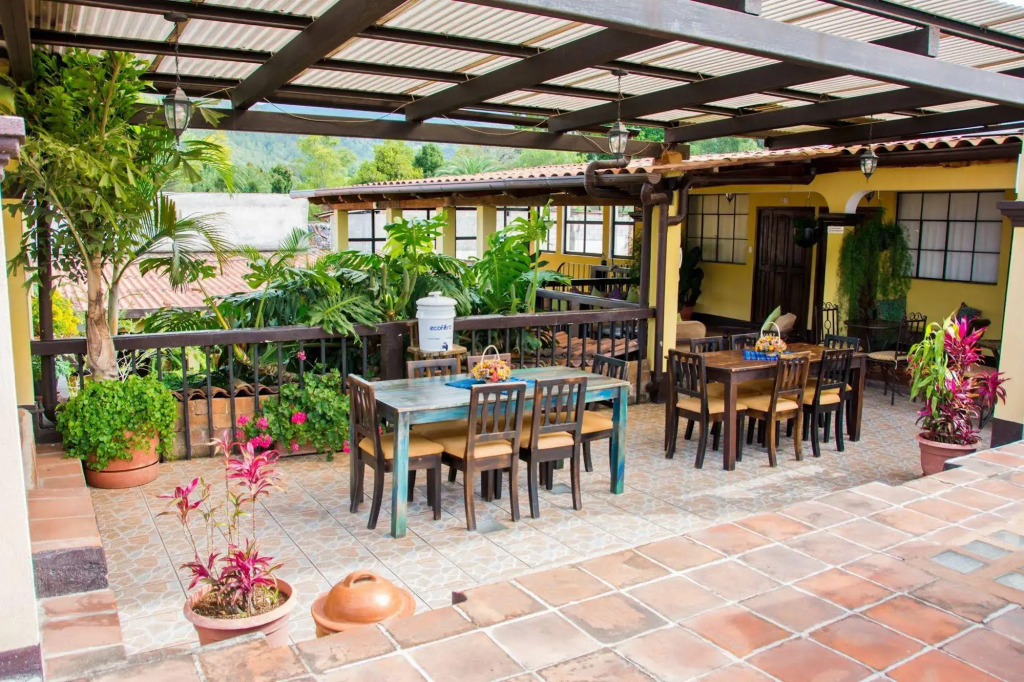 Hotel Las Camelias Inn by AHS