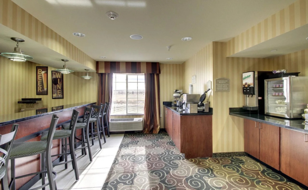 Cobblestone Hotel - Wayne