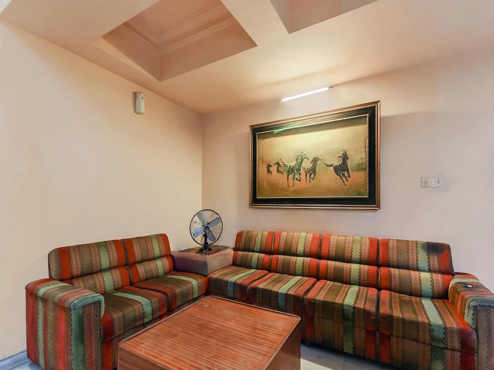 OYO 22412 Flagship Hotel Sai Prakash