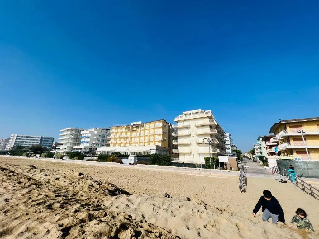 Modern Apartment Near the Beach in Jesolo, Italy