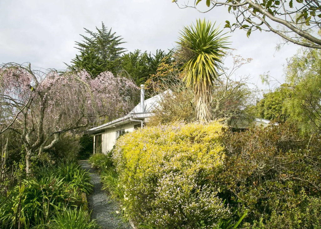 Plum Tree House and Quince Cottage