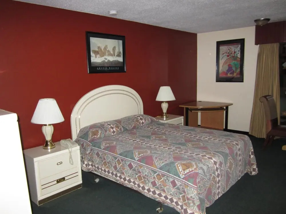 Fort Nelson Hotel