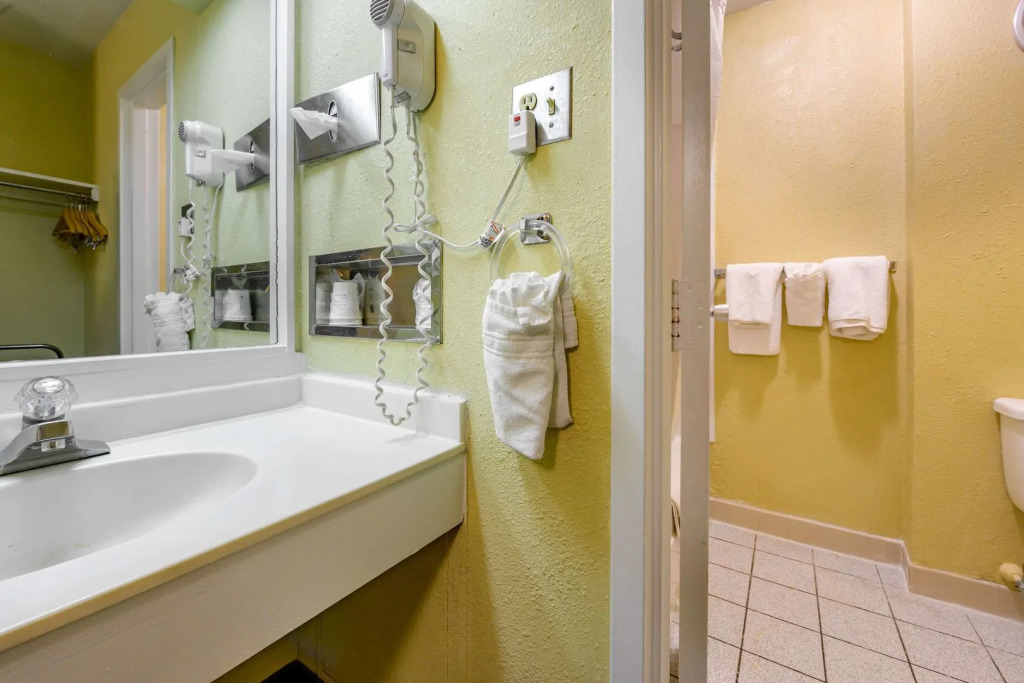 AIRE Hotel Hershey Lebanon