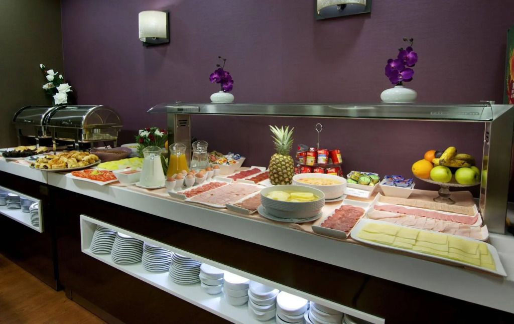 Hotel Apartamentos Pyr Fuengirola