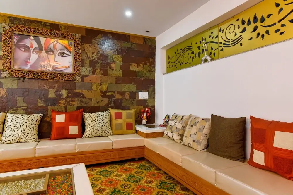 OYO 45329 Hotel Shreemaya