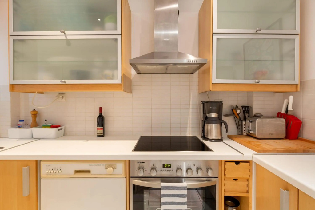 Vibrant in Pangrati by Athenian Homes