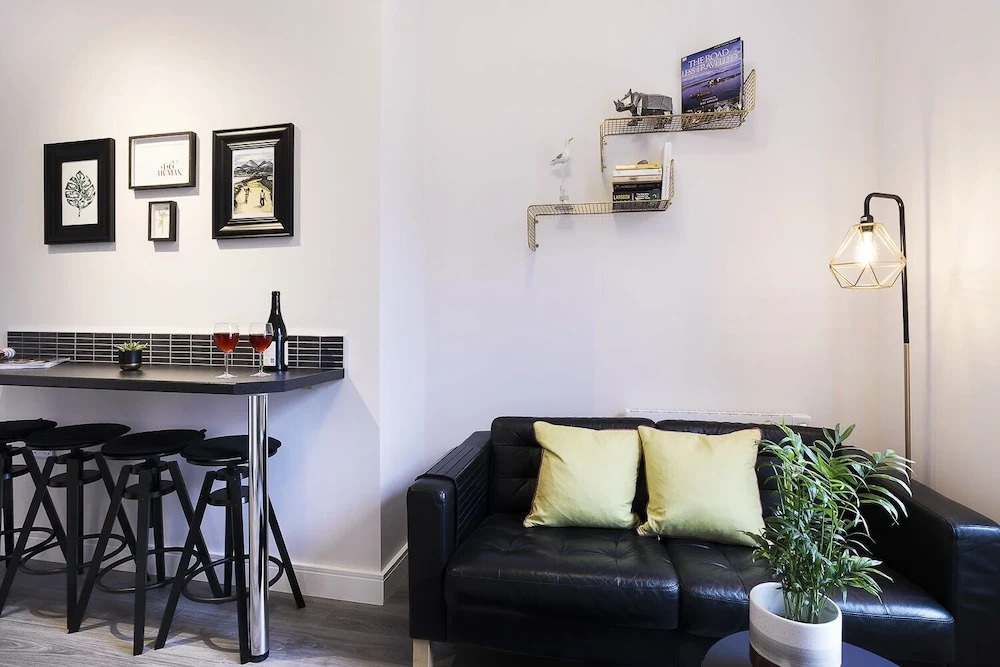 Blue Door Apartments