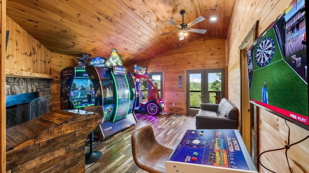 Luxury Cabin With Mountain Views Pigeon Forge