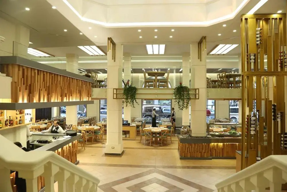 Serenada Golden Palace - Boutique Hotel