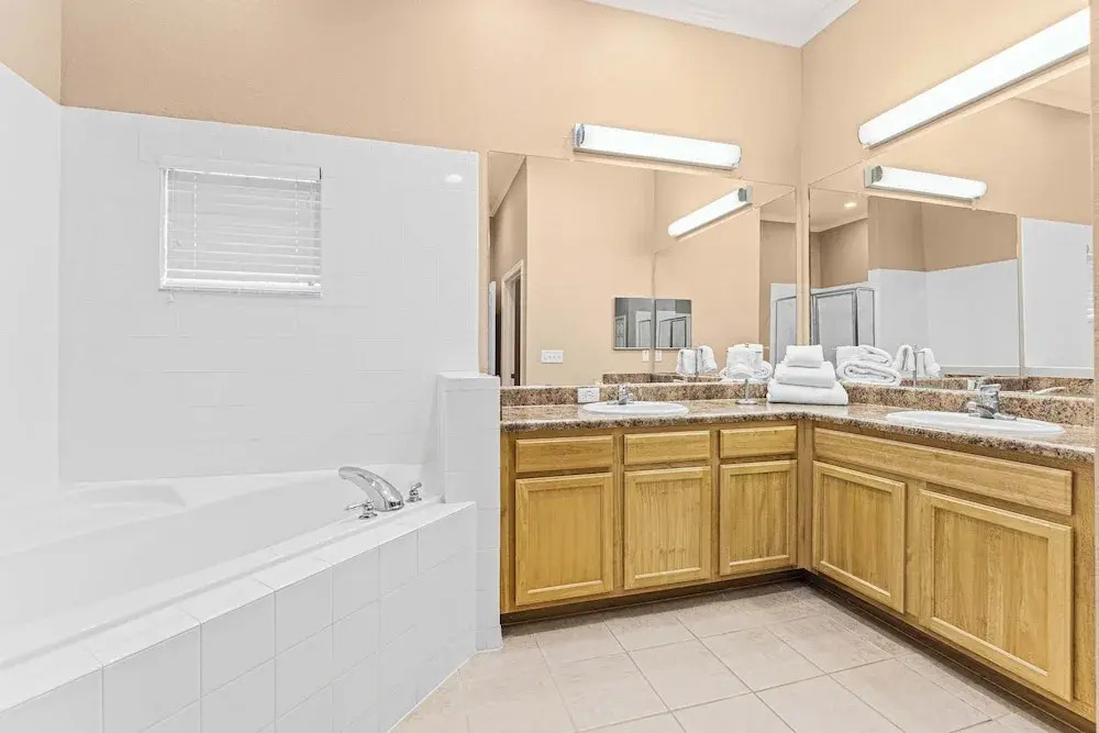 Homey Nature Escape Sleeps 6!