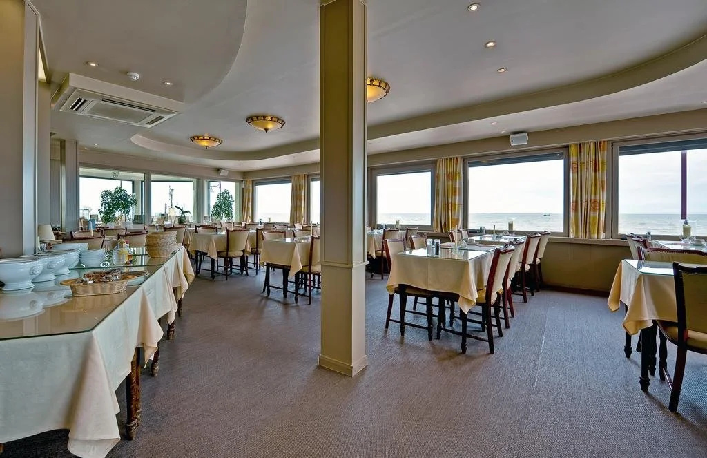 Strandhotel De Haan