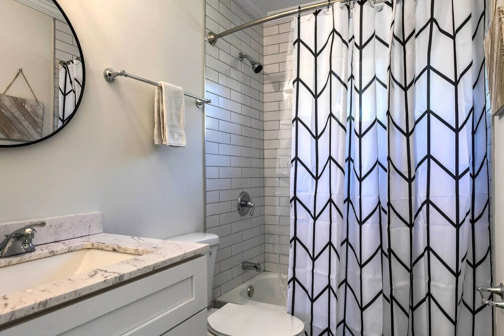 Charming Charlotte Condo - Fully Renovated!