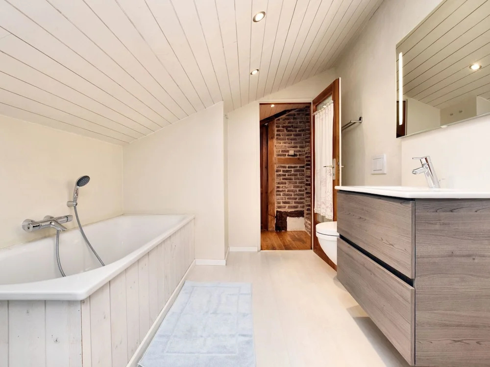 Picturesque Holiday Home in Petites Tailles with Garden