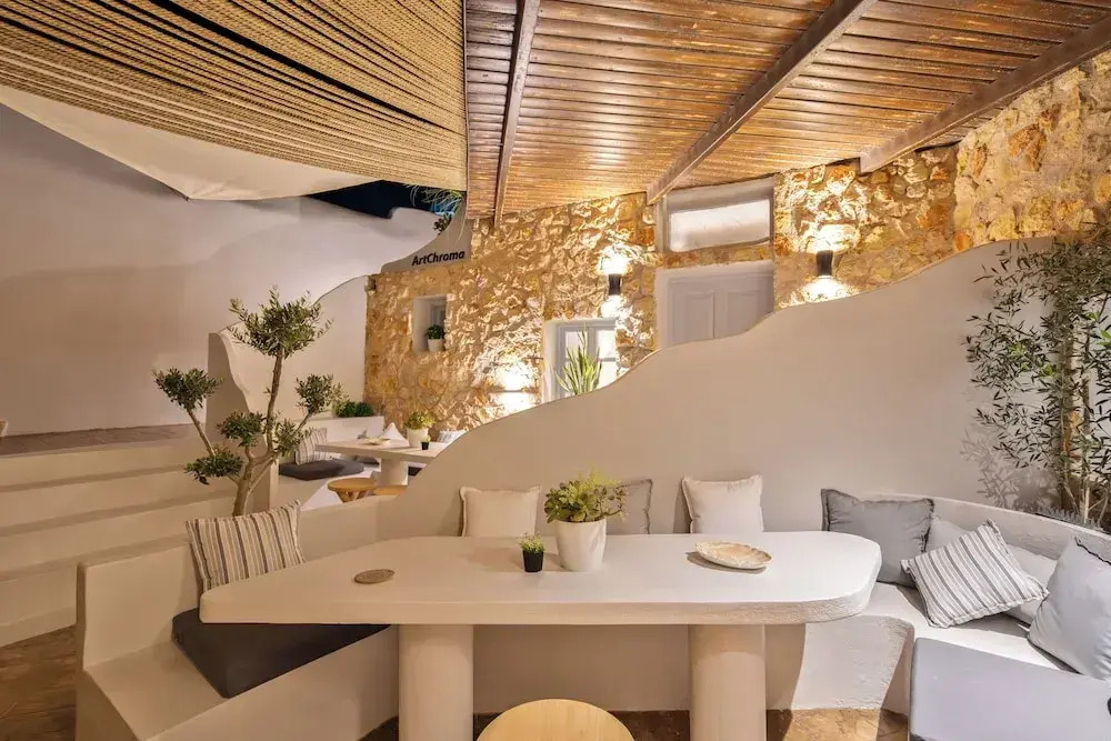 ArtChroma House