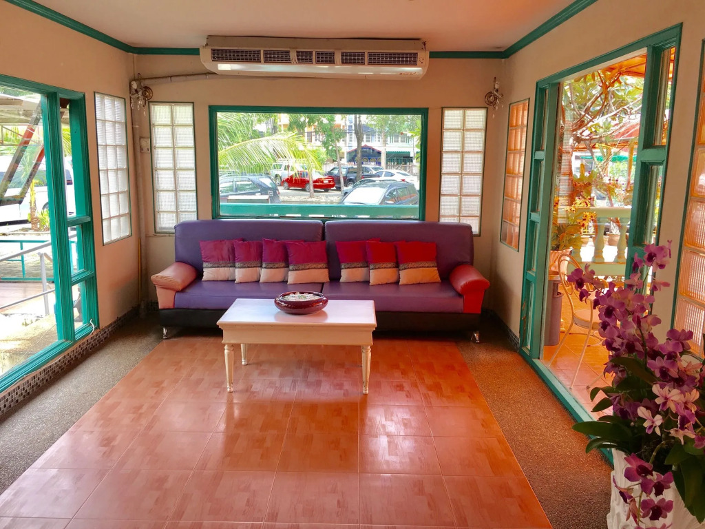 Waterside Boutique Hotel