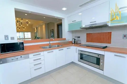 Marina Residences 6