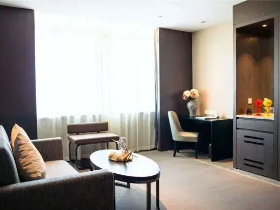 Gallery Hotel