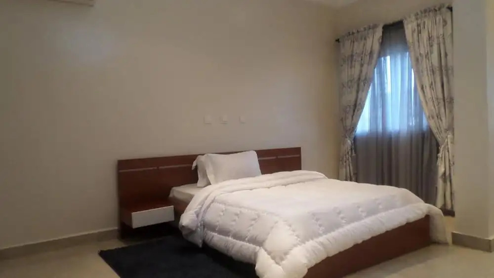 Gloriana Apartments