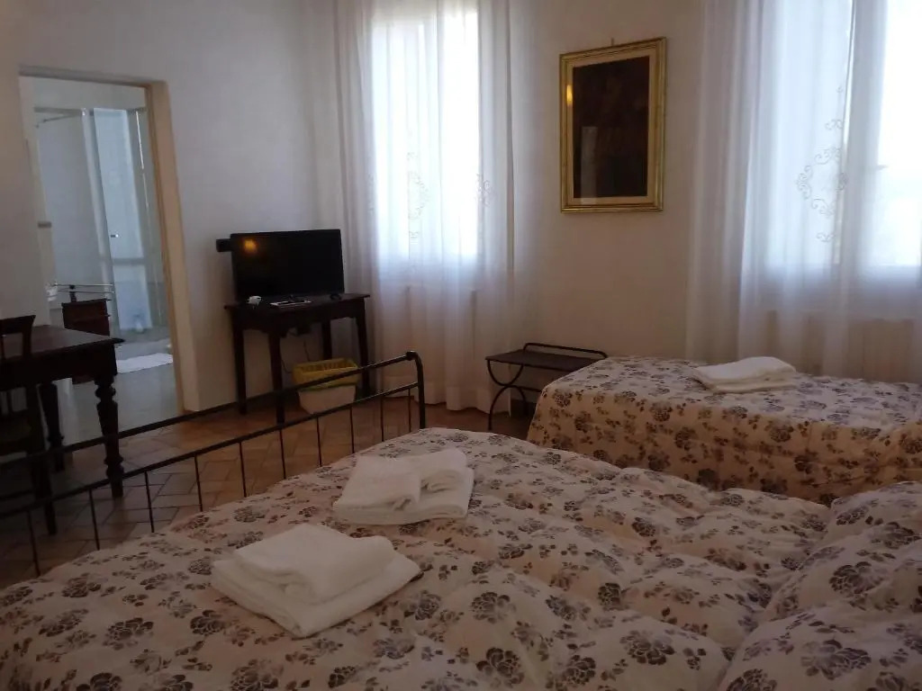 B&B Residence il Ciliegio , Via Villa Superiore 93 Luzzara