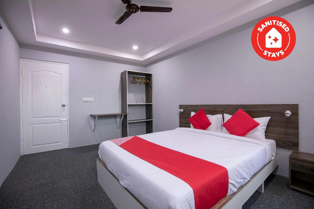 Hotel O Sri Sai sevalal comforts