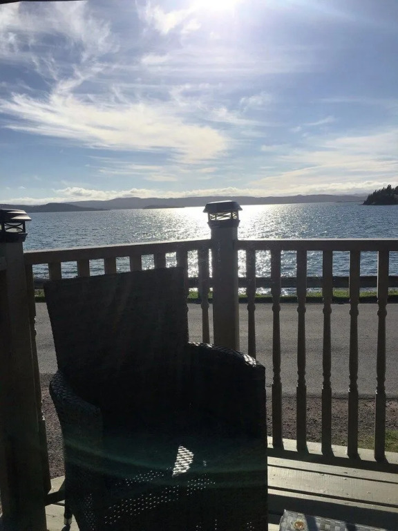 Inn By The Bay