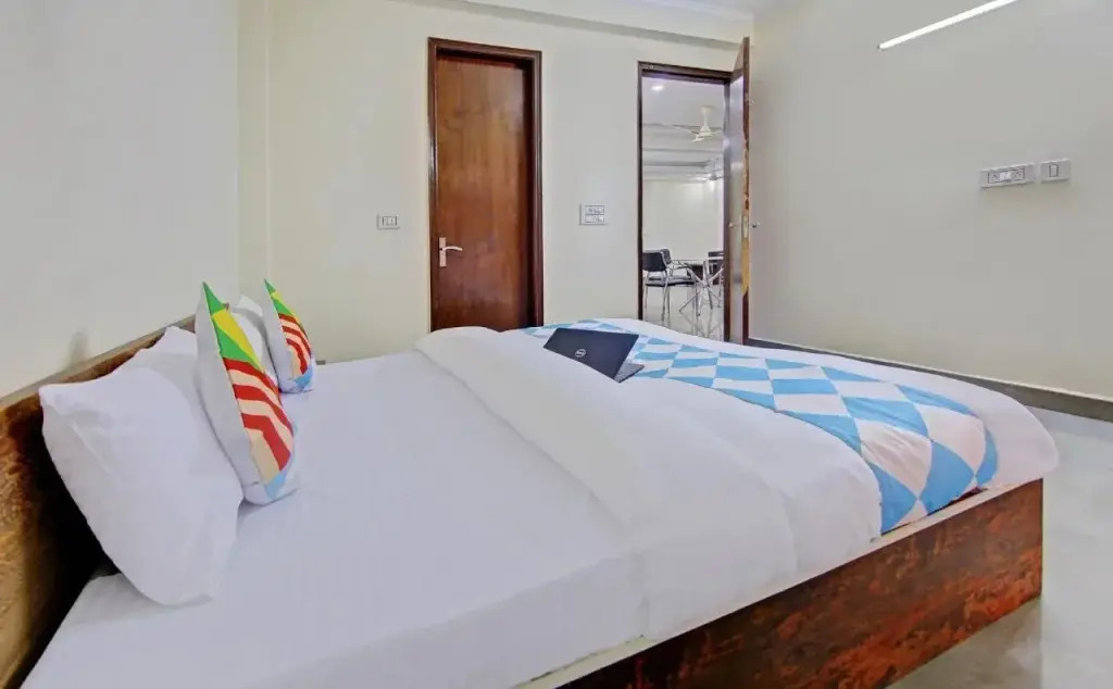 OYO Home 27597 Premium Stay