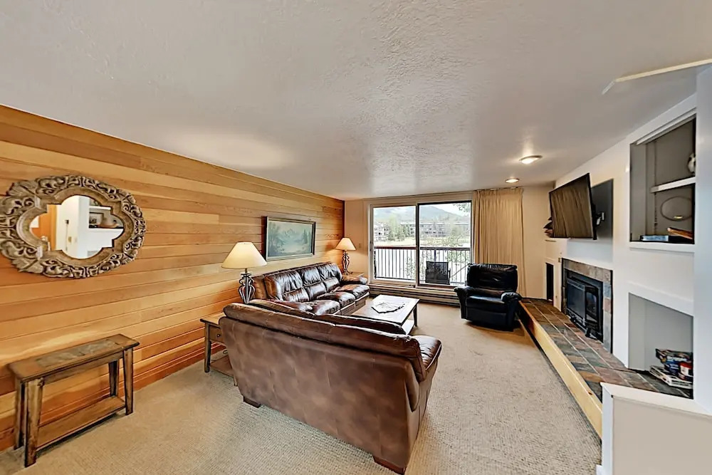 175ac152 2 Bedroom Condo