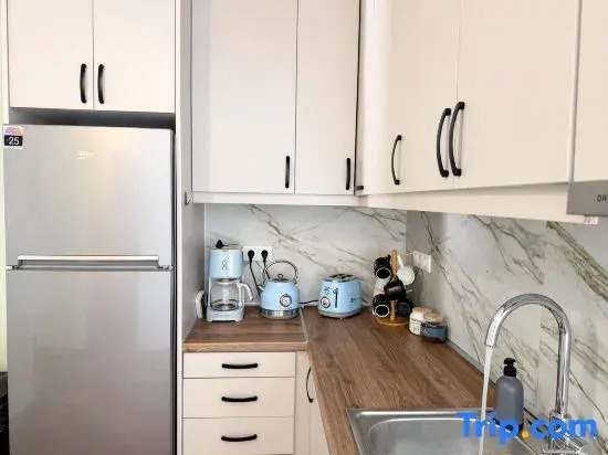 Amfitriti 30meter to beach, 6min Old Town, 2BD 4PL