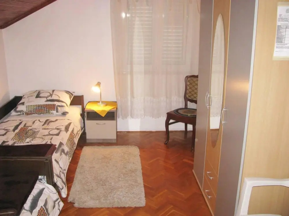 Waterfront Apartment Family Friendly, Ground Level