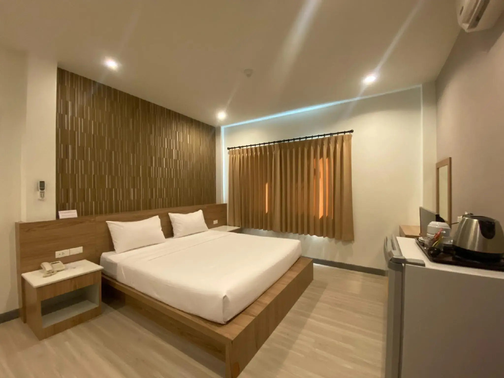 Seree Grand Resort